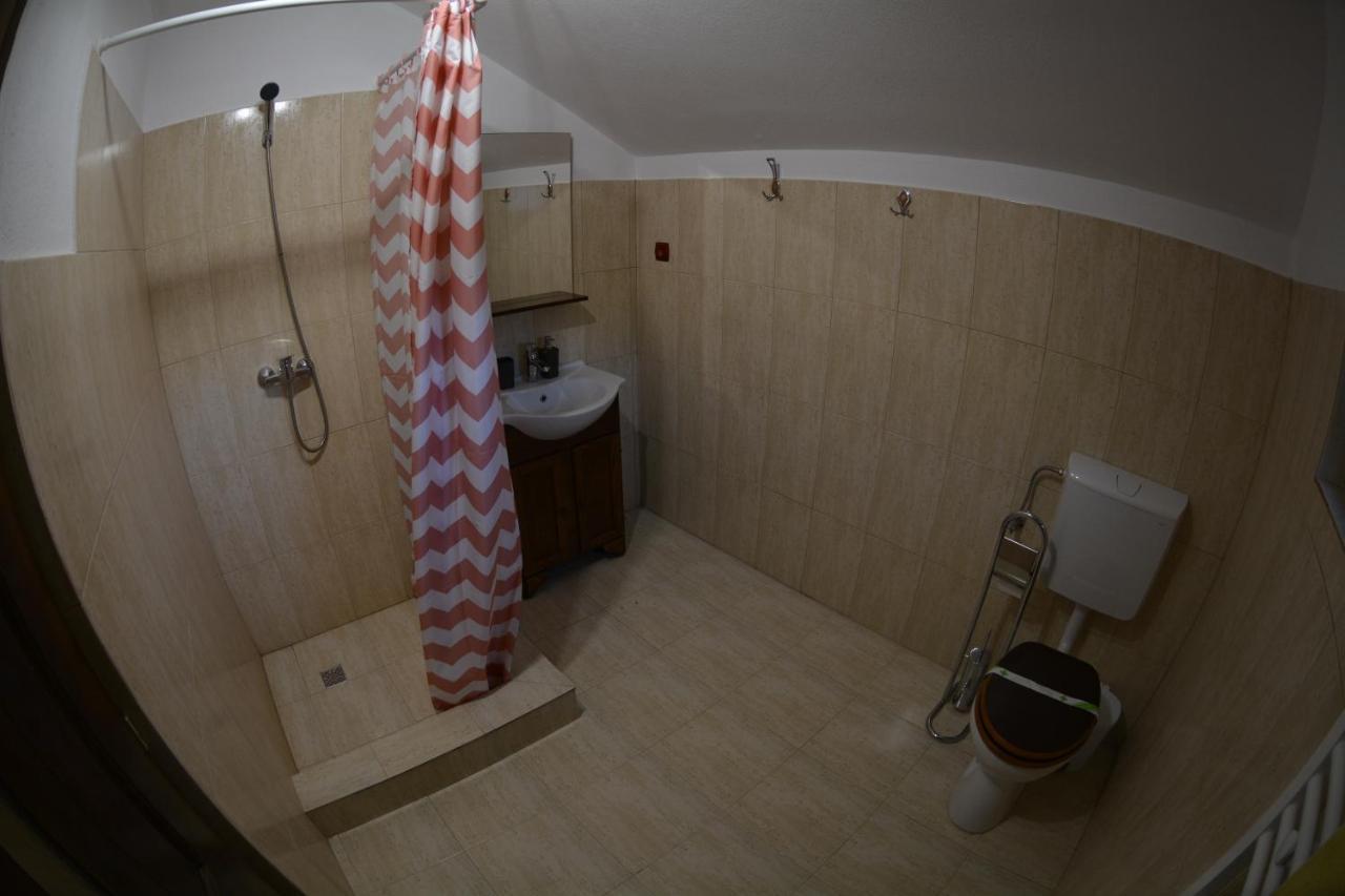 One-Bedroom Chalet,1584766248:JPEG